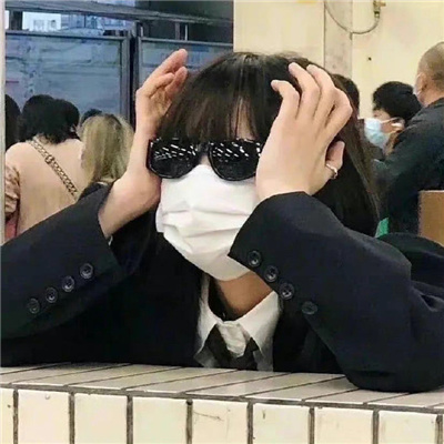 北京伴游女生冯萧玉的资料