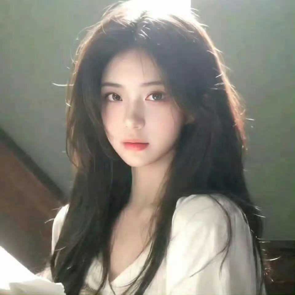 北京伴游女生Leona Irving的资料