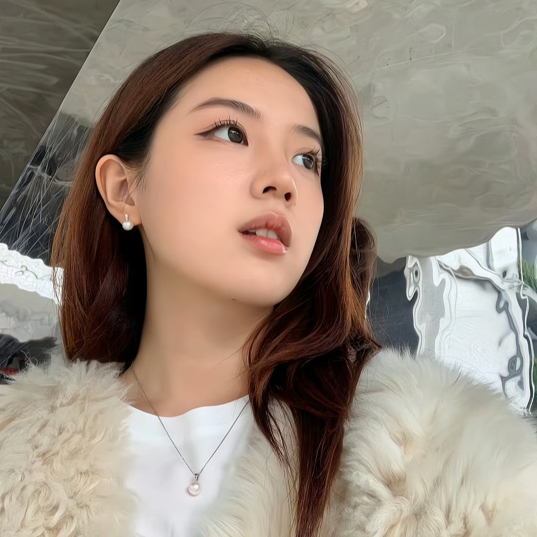 北京伴游女生吴梦瑶的资料