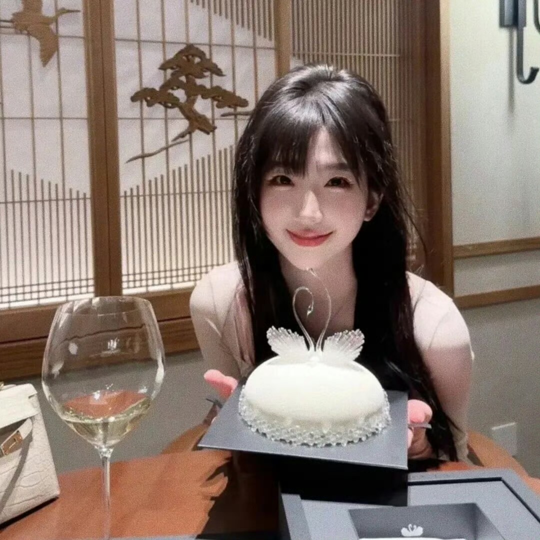 北京伴游女生艾莉薇的资料