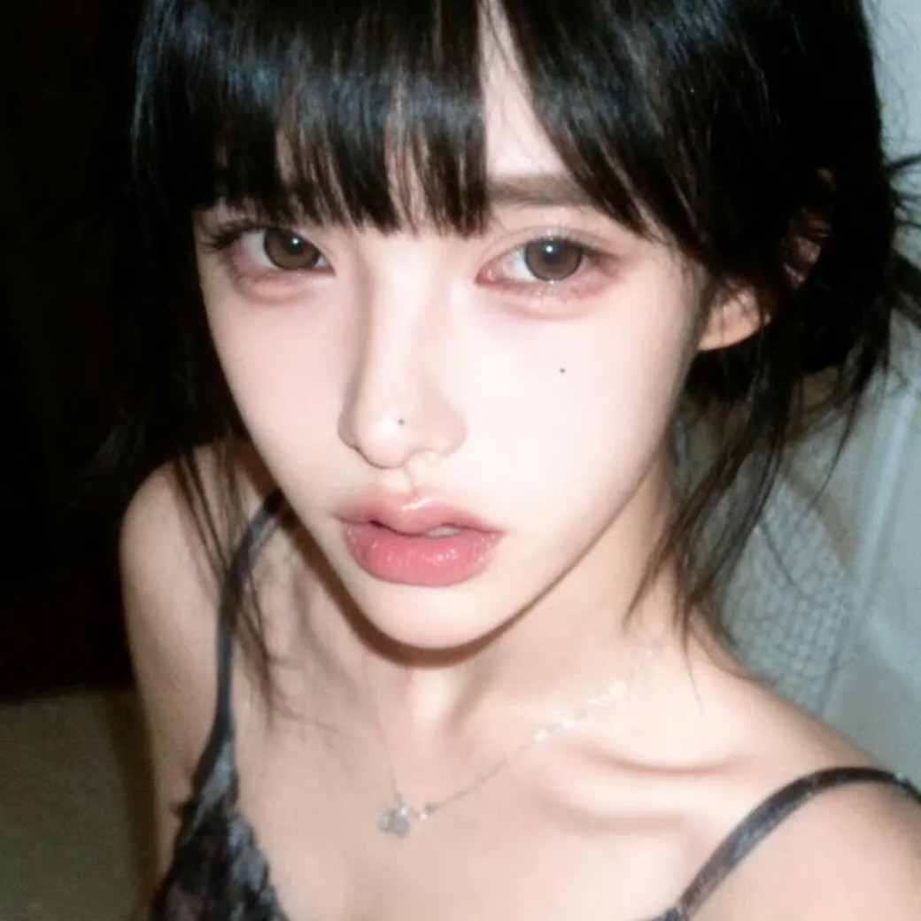 北京伴游女生石乐薇的资料